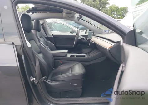 2021 Tesla Model Y Long Range Dual Motor All-Wheel Drive z USA, uszkodzony, nr VIN 5YJYGDEE1MF265611